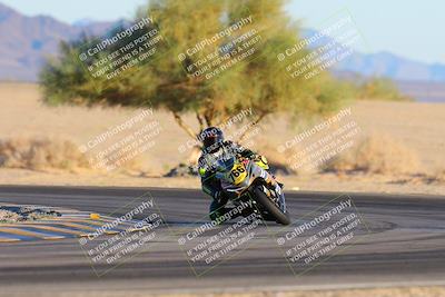 media/Dec-07-2024-CVMA (Sat) [[21c5f1ef85]]/Race 13-Amateur Supersport Middleweight/